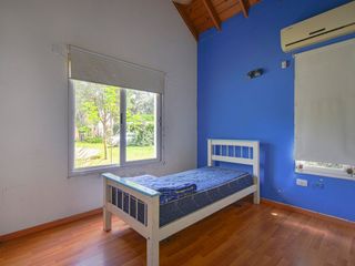 Foto 4 de ALQUILER CASA 4 AMBIENTES B° CERRADO EN MORENO