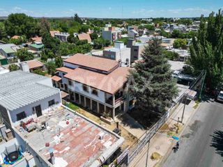Foto 14 de VENTA CASA 5 DORMITORIOS /LOTE APTO COMERCIAL, NQN