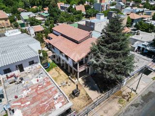 Foto 15 de VENTA CASA 5 DORMITORIOS /LOTE APTO COMERCIAL, NQN