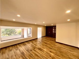 Foto 2 de Apartamento en Venta en Bogotá, Gratamira