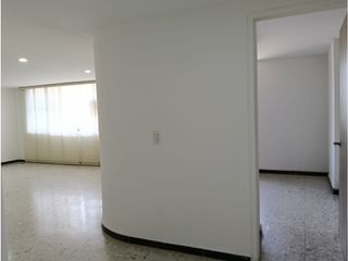 Foto 8 de Se Arrienda Amplio Apartamento en el exclusivo Barrio de La Flora