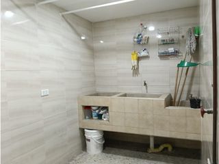 Foto 21 de Se Arrienda Amplio Apartamento en el exclusivo Barrio de La Flora