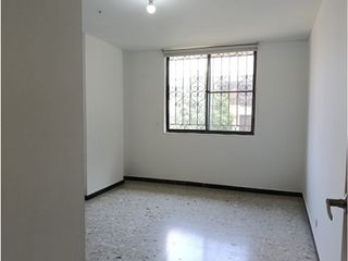 Foto 16 de Se Arrienda Amplio Apartamento en el exclusivo Barrio de La Flora