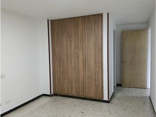 Foto 10 de Se Arrienda Amplio Apartamento en el exclusivo Barrio de La Flora