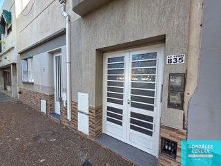 Foto 1 de Departamento en alquiler de 2 dormitorios en Centro Sudeste