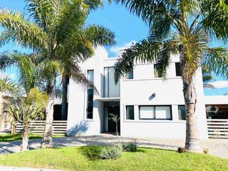 Foto 2 de Casa en venta en Acacias Blancas