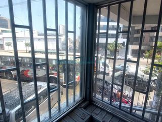 Foto 13 de Locales Comerciales Alquiler AV. Guzman Blanco - Piso 1 - LIMA CERCADO