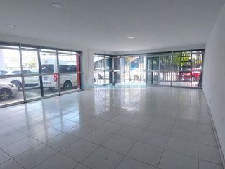 Foto 1 de Locales Comerciales Alquiler AV. Guzman Blanco - Piso 1 - LIMA CERCADO