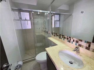 Foto 5 de SE VENDE APARTAMENTO EN GRAN GRANADA - ENGATIVA