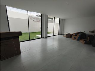 Foto 1 de Tumbaco, Casa en Venta, 153.01m2, 2 Habitaciones