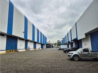 Foto 8 de COMPLEJO DE BODEGAS 9.616 m² EN ALQUILER – GUAYAQUIL – VA DAULE