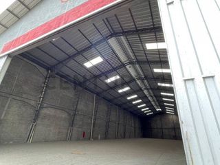 Foto 8 de OPORTUNIDAD: Bodega 1300 m² en Zona Industrial, Seguridad y Gran Espacio Eli A.