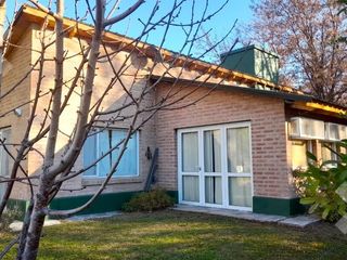 Foto 1 de CASA AMOBLADA, EN ALQUILER, ARROYITO COUNTRY CLUB - SENILLOSA, NEUQUÉN