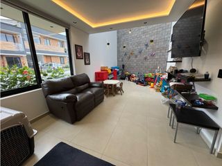 Foto 12 de SE VENDE CASA ESQUINERA EN LA CEJA UNIDAD CERRADA AGUA FRESCA viva