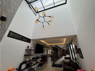 Foto 5 de SE VENDE CASA ESQUINERA EN LA CEJA UNIDAD CERRADA AGUA FRESCA viva