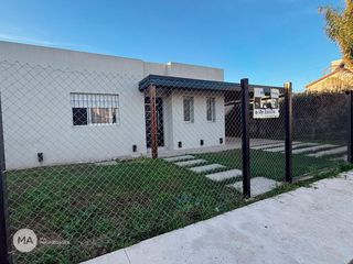 Foto 2 de Casa 3 Dormitorios con amenities y Gas - Bouchard 300 - Funes | Alquiler