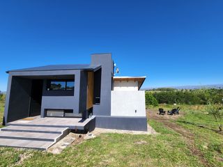 Foto 3 de VENTA DOS hectareas con casa mas Mega galpon VILLA YACANTO DE CALAMUCHITA