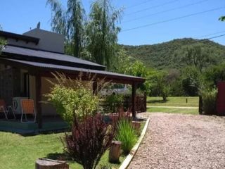 Foto 2 de HERMOSO COMPLEJO DE CABAÃAS SOBRE RUTA PISCINA VISTA A SIERRAS