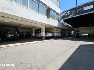 Foto 2 de Casa y Local en Venta en Av. Venezuela
