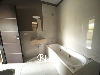 Foto 4 de Departamento en Alquiler en Pilar, G.B.A. Zona Norte, Argentina