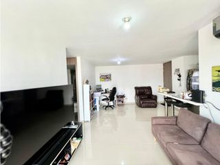 Foto 2 de Apartamento en Venta Zona Plana y Cerca al Metro en Bello