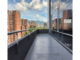 Foto 5 de SE  VENDE OFICINA EN EL POBLADO