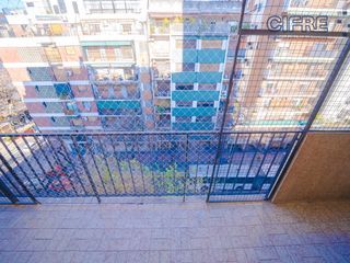 Foto 6 de Departamento 4 ambientes frente balcón corrido cocina comedor diario Lavadero
