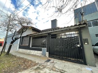 Foto 2 de Casa en Alquiler en tomas guido al 500, moron