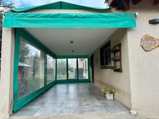 Foto 3 de CASA + CABAÑA CON 2 PISCINAS
