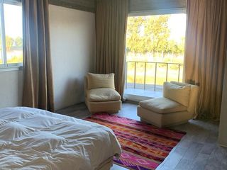 Foto 10 de Casa amoblada en alquiler, barrio San Benito, lote al río