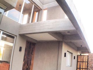 Foto 24 de Casa amoblada en alquiler, barrio San Benito, lote al río