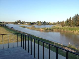 Foto 4 de Casa amoblada en alquiler, barrio San Benito, lote al río