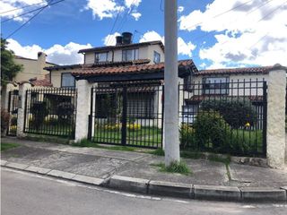 Foto 1 de VENDO HERMOSA CASA COLINA CAMPESTRE