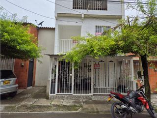 Foto 2 de Casa de 3 plantas en Chapinero Sur, Palmira - Valle del cauca