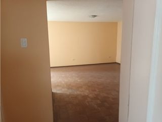 Foto 4 de La Mariscal, Departamento en Renta, 100m2, 3 Habitaciones