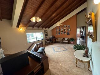 Foto 14 de Excelente casa esquinera Tumbaco, 350 mtrs implantada terreno 1000 mtrs