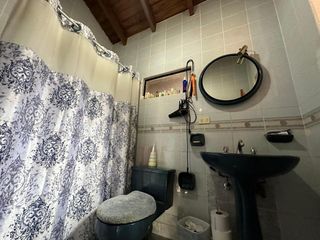 Foto 23 de Excelente casa esquinera Tumbaco, 350 mtrs implantada terreno 1000 mtrs