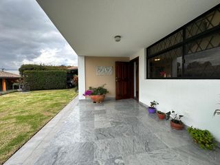 Foto 13 de Excelente casa esquinera Tumbaco, 350 mtrs implantada terreno 1000 mtrs