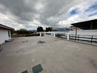 Foto 22 de Excelente casa esquinera Tumbaco, 350 mtrs implantada terreno 1000 mtrs
