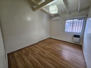 Foto 8 de Casa en alquiler de 3 dormitorios c/ cochera en Godoy Cruz