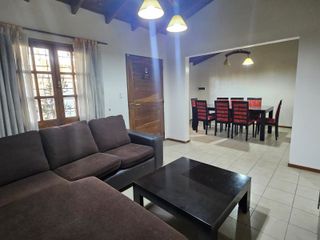 Foto 4 de Casa en alquiler de 3 dormitorios c/ cochera en Godoy Cruz