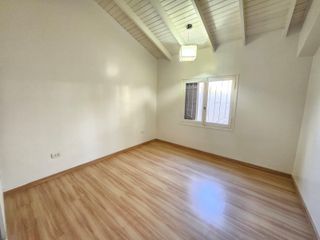 Foto 10 de Casa en alquiler de 3 dormitorios c/ cochera en Godoy Cruz