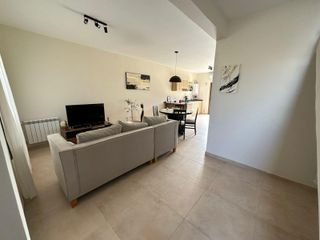 Foto 2 de ALQUILER| DUPLEX AMOBLADO de 3 dorm, en DOCTA