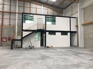 Foto 9 de Arriendo Bodega Calderon en Complejo Industrial