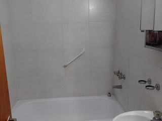 Foto 12 de Departamento en alquiler 2nambientes con vista al lago