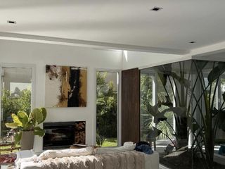 Foto 3 de Casa Los Castaños 4 Ambientes con pileta