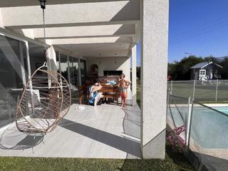 Foto 8 de Casa Los Castaños 4 Ambientes con pileta