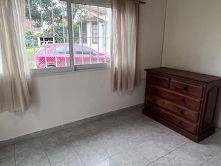 Foto 11 de Casa en alquiler permanente en Funes
