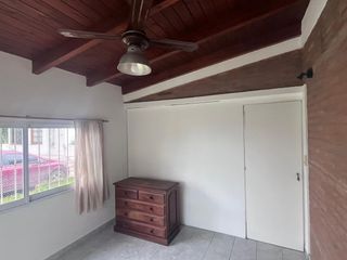 Foto 12 de Casa en alquiler permanente en Funes