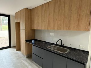 Foto 3 de Casa en alquiler Villa Allende